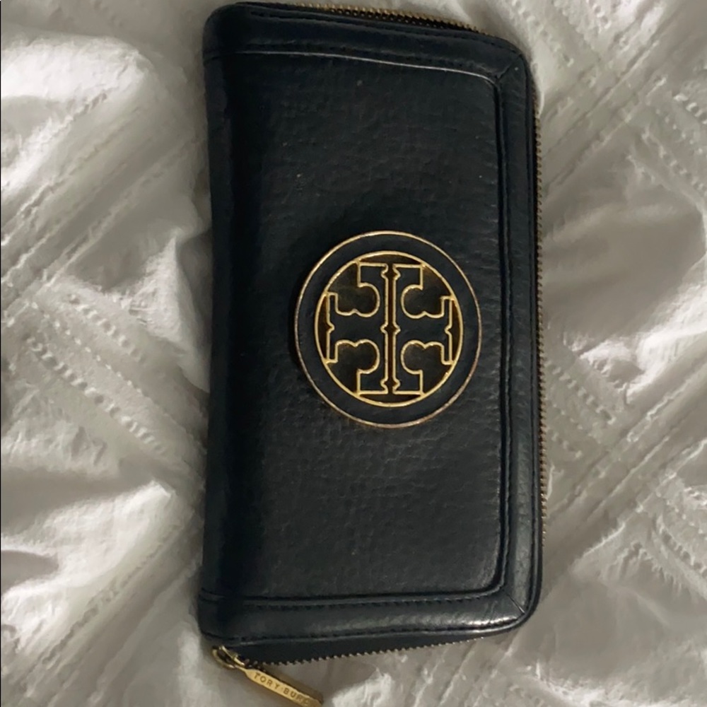 Tory Burch wallet